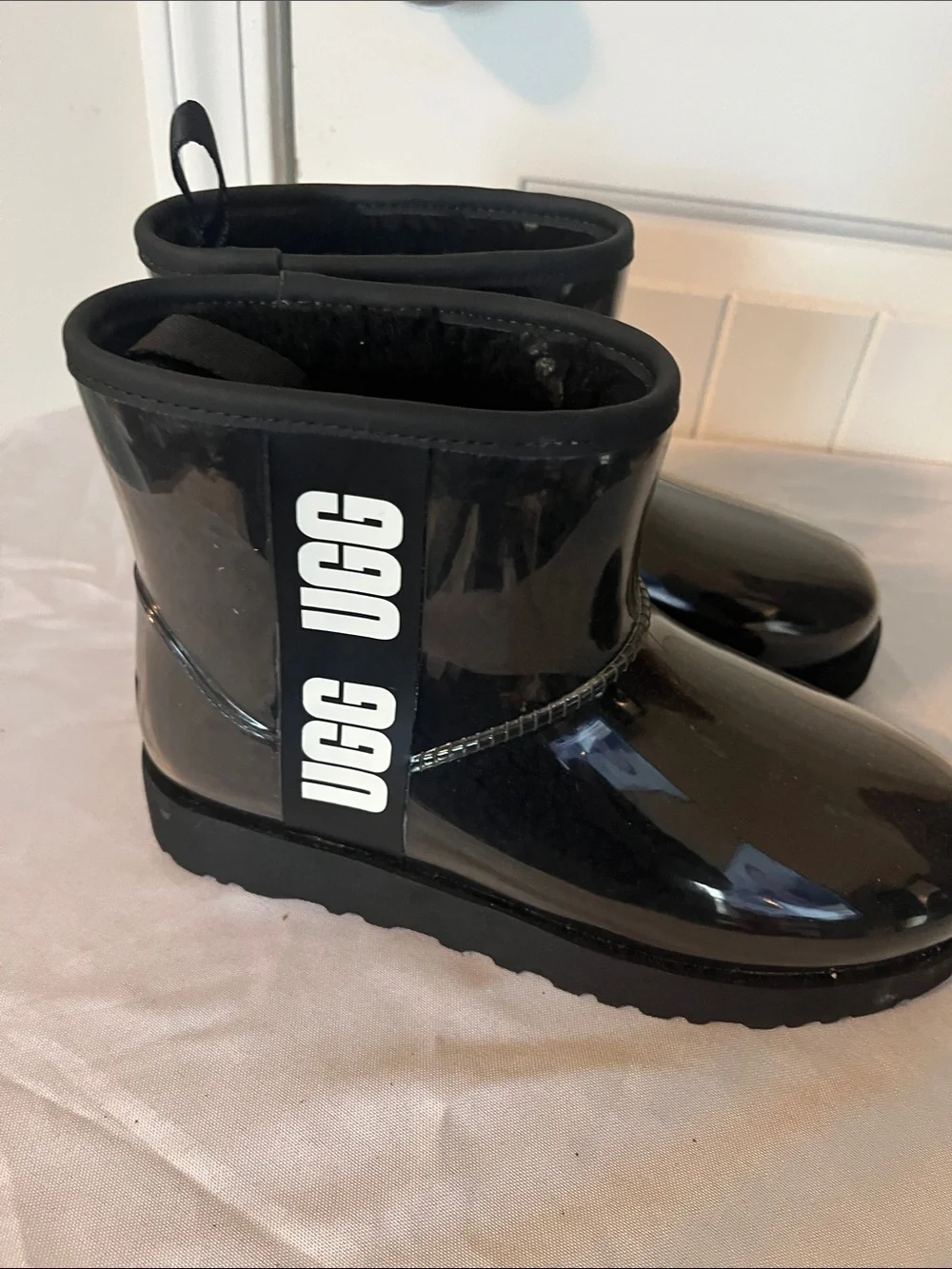 UGG Kids Black Gloss Short Rain Boot